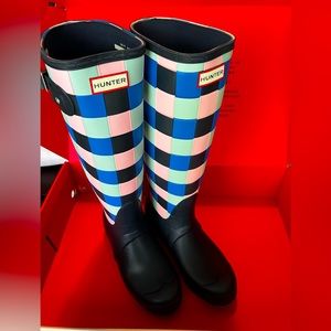 Hunter women’s size 8 Tall boots NIB